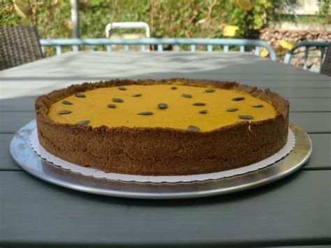 We did not find results for: Kürbis-Zitronen-Tarte. Entdecke dieses Rezept mit der Note ...