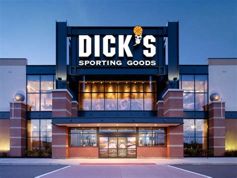 Dicks Sporting Goods Has Used 2018 As An Opportunity To Adapt Dicks