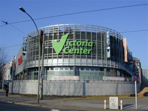 Spieltag das heimspiel gegen viktoria köln überraschend mit 2:1 (2:1). Victoria Center - Berlin