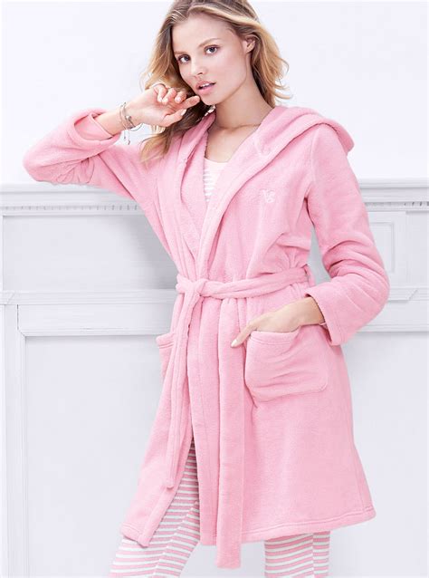 Victorias Secret Plush Fleece Short Robe In Pink Pink Flirt Lyst