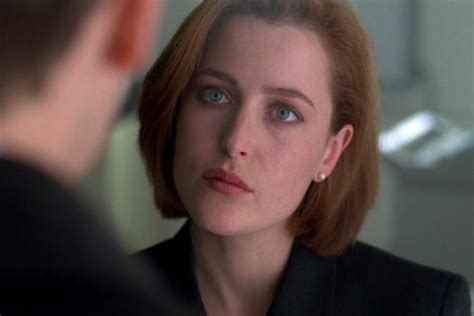 Celebrate Gillian Andersons Birthday By Watching Her Emmy Winning ‘x Files Episode Decider