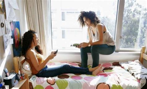 The Pros And Cons Of Dorm Life Universityprimetime