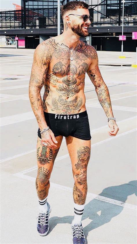 Hot Guys Tattoos Cool Chest Tattoos Chest Tattoo Men Leg Tattoo Men Babe Tattoos Leg Sleeve
