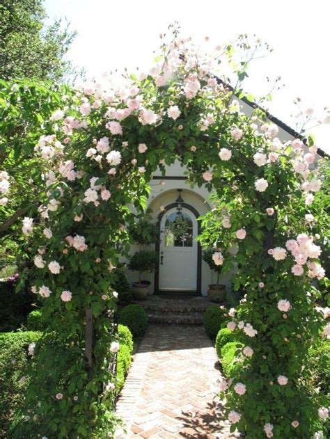 35 Beautiful Rose Garden Ideas Garden Diy Rose Arbor Climbing