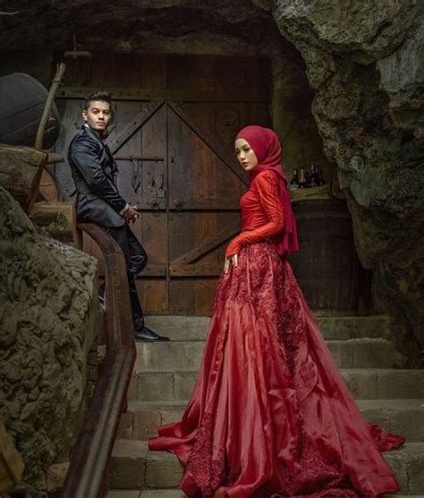 Menururnya dalam mstar online penampilannya jauh berbeza dengan sekarang. Majlis Kahwin Seperti Di Istana, Pasangan Viral Hafiz ...