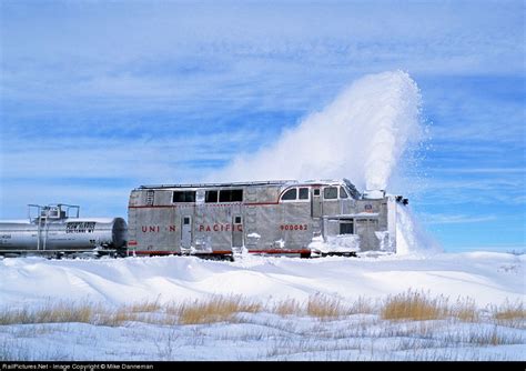 Railpicturesnet Photo Up 900082 Union Pacific Rotary Snowplow At
