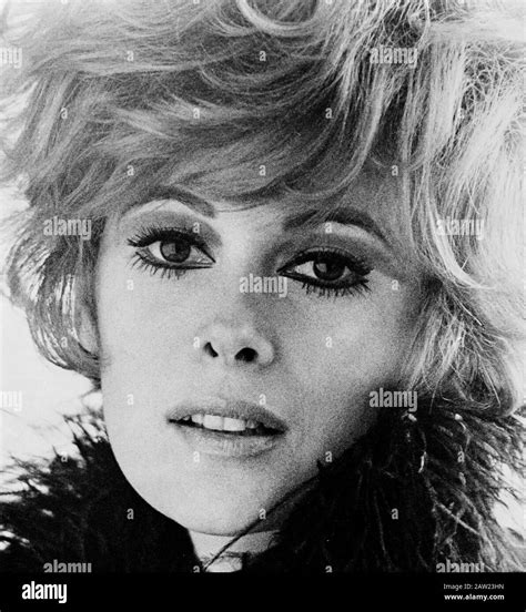 Jill St John Fotos Und Bildmaterial In Hoher Auflösung Alamy