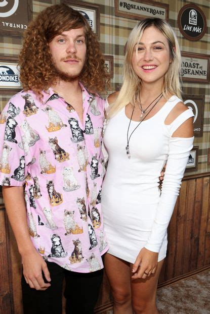 Blake Anderson ‘workaholics Star Welcomes Daughter With Wife Rachael