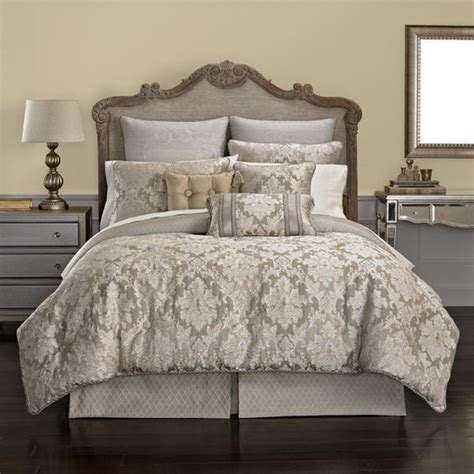 The sophia platinum bedding set will exquisitely transform your master suite into a sophisticated, serene space with our collection of cool shades and. Croscill Ava Bedding By Croscill Bedding, Comforters ...