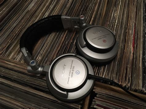 Used Sony Mdr 700 Headphones For Sale