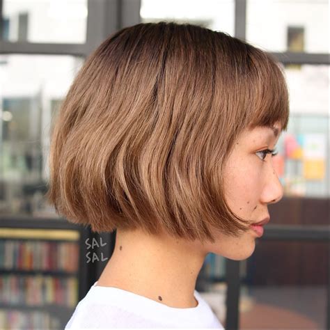 Asian girls with the round face shape will like the shaggy lob, adorned with a teasing fun black styles to flatter round faces. 40 Most Flattering Bob Hairstyles for Round Faces 2019