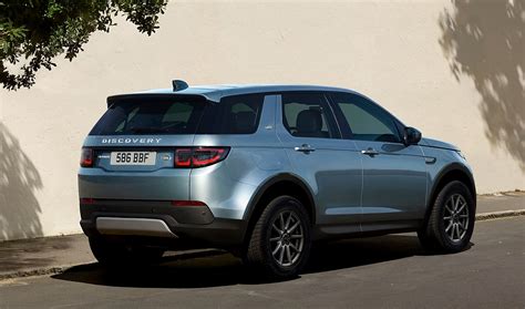 Discovery sport is a pure interpretation, enhancing the vehicle's design. Land Rover Discovery Sport: Elektrisiert
