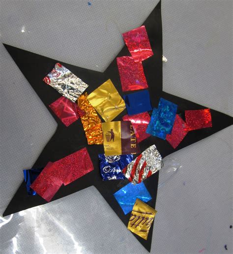 Let anybody browse chocolate wrappers from five continents. chocolate wrapper star | Crafts for kids, Creative crafts, Crafts
