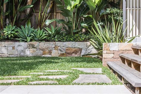 The longueville landscape sofa is a classic piece that first appeared in 1998 and has recently been remodeled by jori. Sandstone Walling in the Garden in 2020 | Garden ideas ...