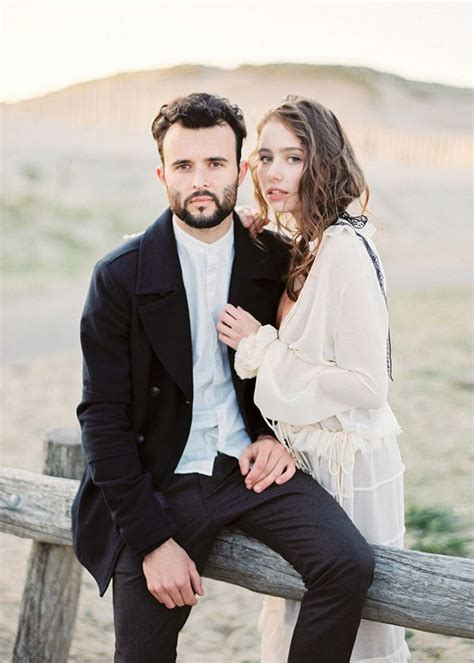 Use your roller skates for a fun outdoor photoshoot idea. A Carefree Outdoor Couple's Session | Couples photoshoot ...