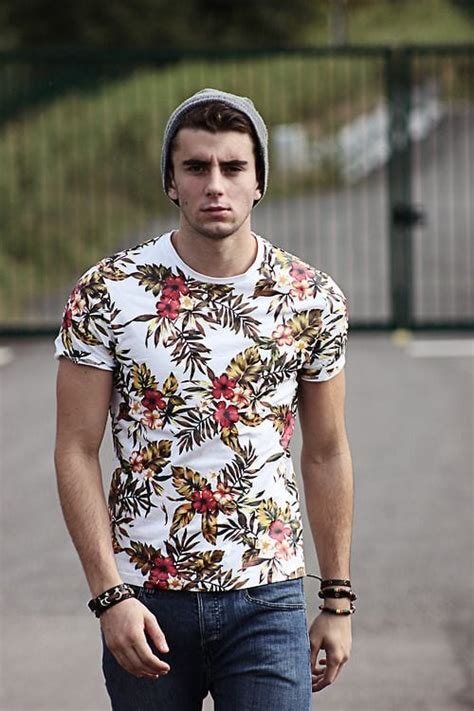 Floral Shirt Outfit For Men Ways To Wear Guys Floral Shirts