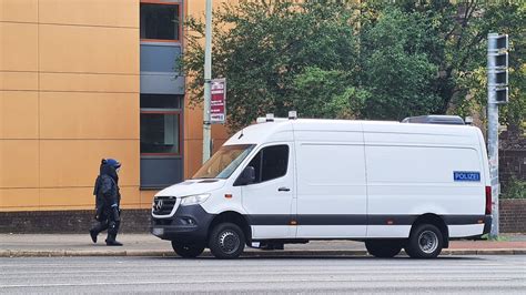 Entwarnung Nach Fund Von Verdächtigem Paket In Kreishaus Göttingen Ndr De Nachrichten