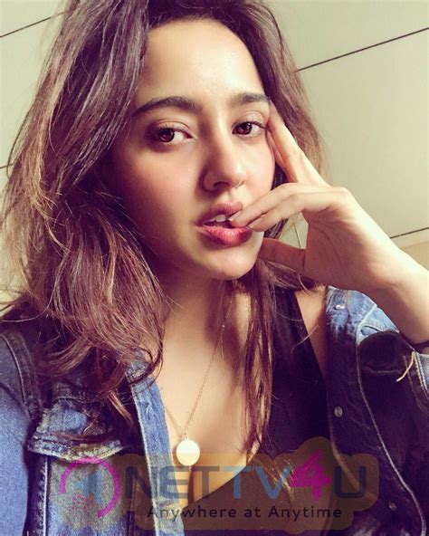 Actress Neha Sharma Hot And Sexy Pics 561030 Galleries And Hd Images
