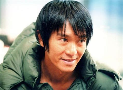 Jun 16, 2021 · 周星馳是華語影壇的代表性人物之一，他不僅在商業電影方面取得了很高的成就，還創造了具有獨特風格的無厘頭式喜劇，締造了周星馳旋風；而周. 周星馳拍功夫「6詞版權付23萬」 金庸暖捐海嘯受災戶 | ETtoday大陸新聞 | ETtoday新聞雲