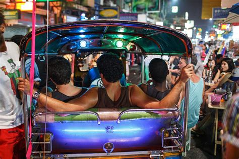 Thailand Bangkok Khaosan Khao San Road Nightlife Backpackers Tuk Tuk Neons Party Tourism Khao