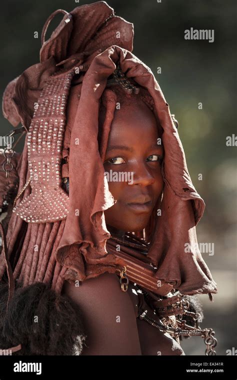 Himba Junge Frau Kaokoland Namibia Afrika Stockfotografie Alamy