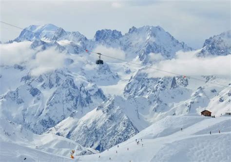 Best Ski Resorts In Switzerland Top Rated Swiss Alps Powder Skiing