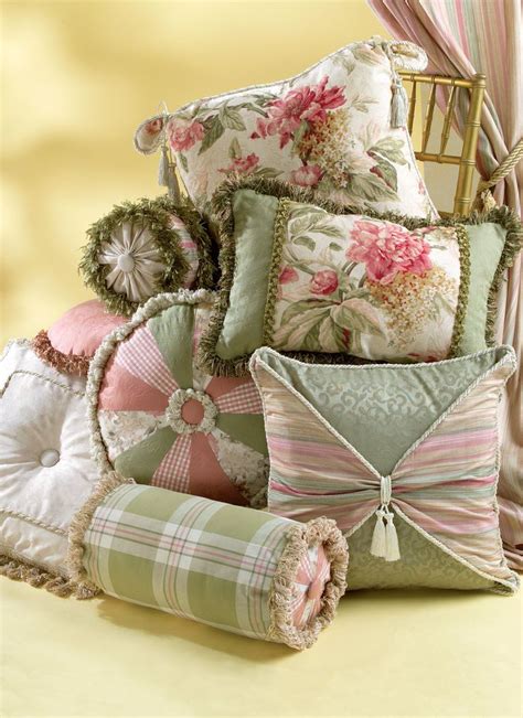 Pin by Mae Ellison on My Polyvore Finds | Chic pillows, Sewing pillows