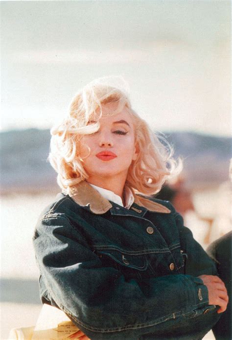 25 Wonderfully Intimate And Candid Photos Of Marilyn Monroe Taken By Eve Arnold ~ Vintage Everyday