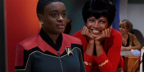 Star Trek Just Made Uhuras Best Tos Scene Even Better