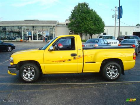 2001 Yellow Chevrolet Silverado 1500 Regular Cab 12040838 Photo 4