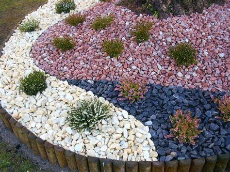 20 Hermosas Ideas Para Decorar Tu Jardín Con Piedras