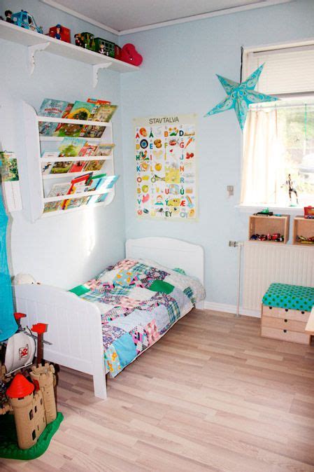 Three children bedroom designs with functional and comfortable bunk beds create cozy and playful spaces for kids. Pin by Maibritt P. Bærentsen on Children | Boys bedroom ...
