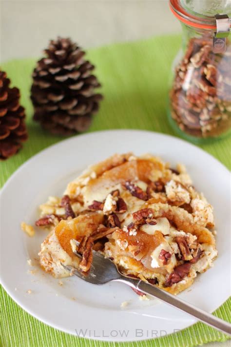 Reviews for photos of cranberry sour cream kuchen. Quick and Easy Sour Cream Apple Kuchen | Apple kuchen ...
