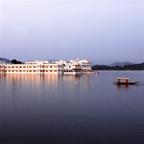Taj Lake Palace Udaipur Rajasthan 21 Hotel Reviews Tablet Hotels