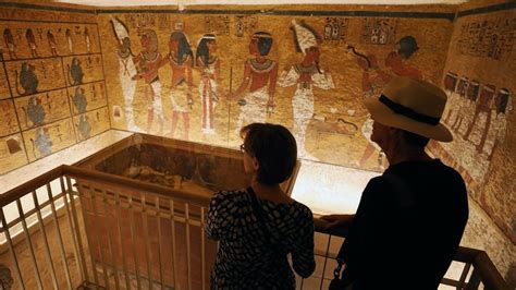 Las Primeras Imágenes De La Tumba De Tutankamón En Egipto Tele 13