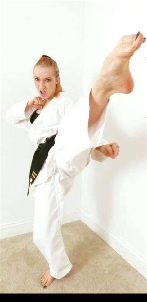 Its Toe Sucking Timekarate Style Martial Arts Women Women Karate Martial Arts Girl