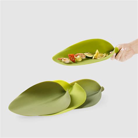 Seasons Nao Tamuras Silicone Leaf Plates Spoon And Tamago