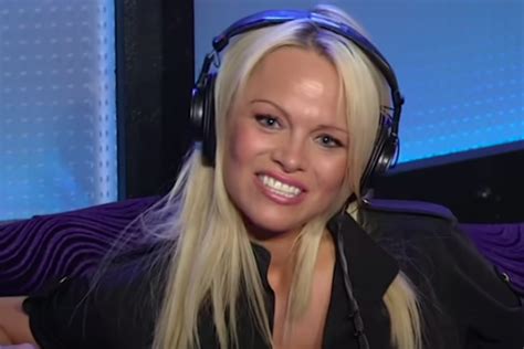 Pam And Tommy Documentary Traumatizing For Pamela Anderson As Sex Tape Is Revisited Mto News