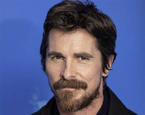 Christian hosoi föddes 1967 och började åka skridskor på sju eller åtta. Christian Bale Net Worth In 2019 and How He Makes Money