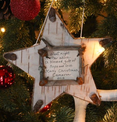 Our 2014 Cabin Christmas Tree~12 Bloggers of Christmas | Christmas, Cabin christmas, Christmas deco