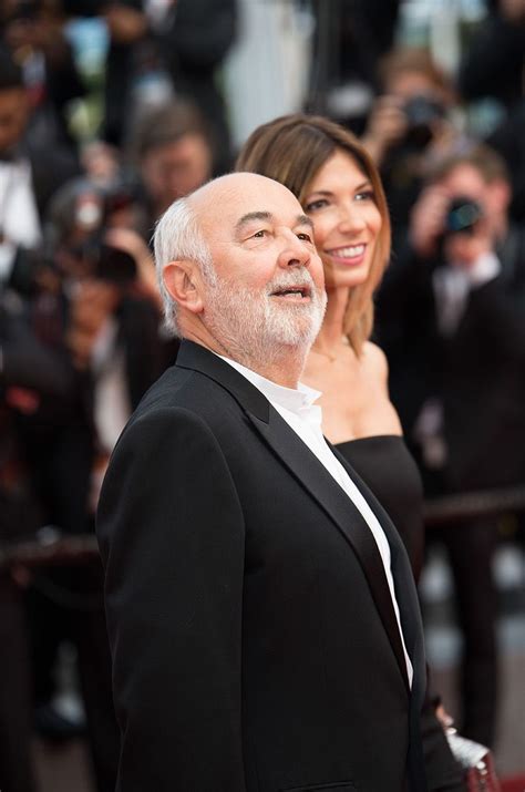 Cannes 2017 Gérard Jugnot Et Patricia Campi Les Jeunes Mariés Sur La