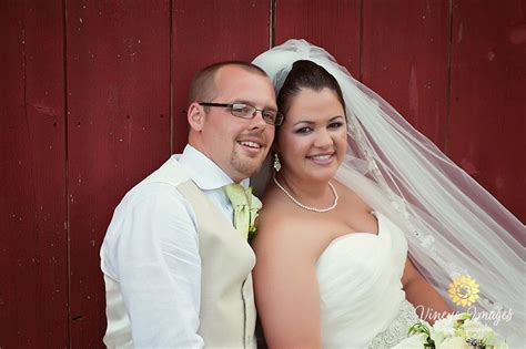 Dress barn is located at 1400 franklin mills cir, philadelphia, pa. Chloe +Mark's wedding photos at the Country Barn in ...