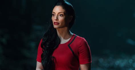 ‘the 100 Star Erica Cerra With Huge Net Worth Took Break From Acting In Her Early Days