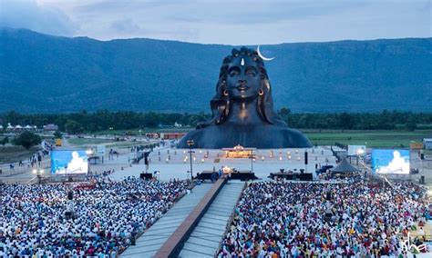 25 Best Guru Purnima Images And Photos From Isha Yoga Center