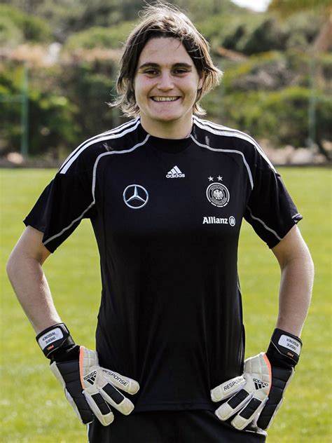 Nadine marejke angerer 1 (born 10 november 1978) is a retired german footballer who played as a goalkeeper. Nadine Angerer: "Es fühlt sich an wie immer" :: DFB ...