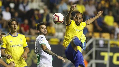 Cádiz CF: Fali ya es jugador del Cádiz a todos los efectos | Marca.com