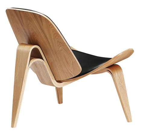It stands on only three legs, but shell has absolute. Wegner Shell Chair Naturel Essen - Zwart Leer | Cavel Design