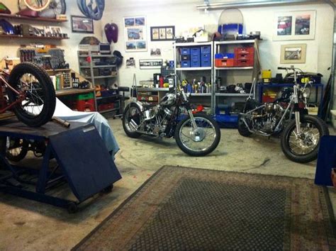 If you want to attract tons of customers to your store, going the fun route might work best. Motorcycle Garage | Shop Ideas | Pinterest | Nice, Garage ...