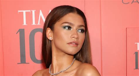 Zendaya Wore A 90s Bob Mackie Gown To The 2022 Time100 Gala