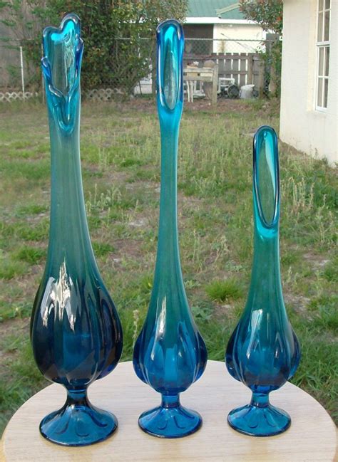 Set Of 3 Viking Epic Vivid Blueteal Blue Swung Stretch Vases Art Glass